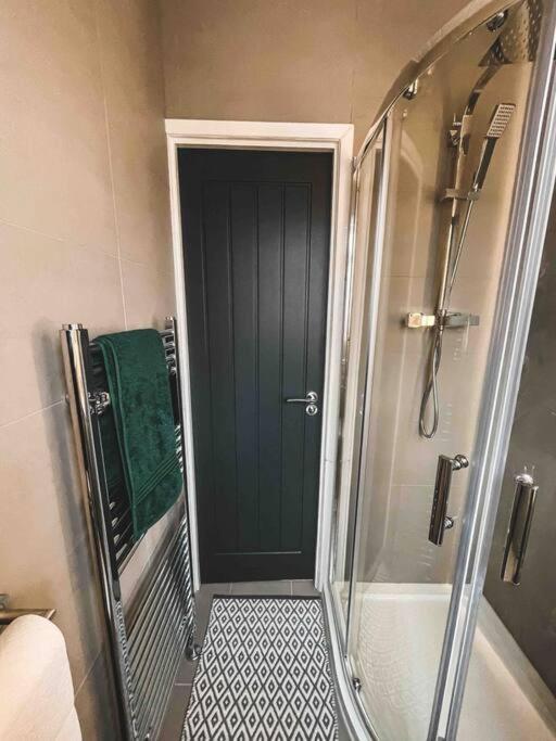 Comfortable Home In Bolton Farnworth Εξωτερικό φωτογραφία